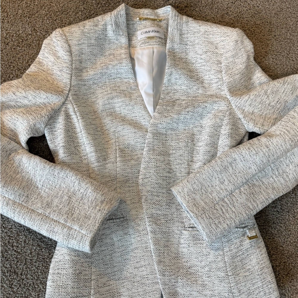 Calvin Klein size 4 women’s blazer jacket tweed like new